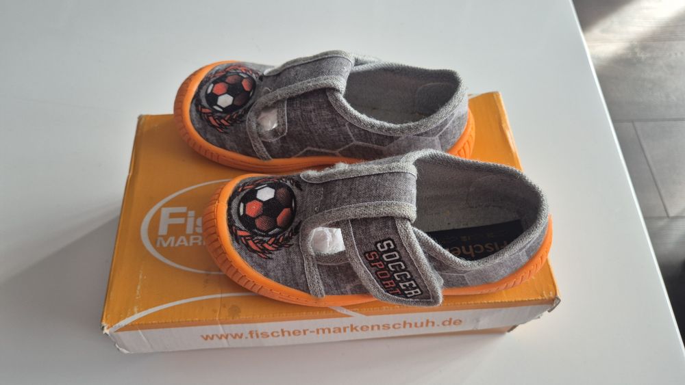 Детски пантофи, номер 26!