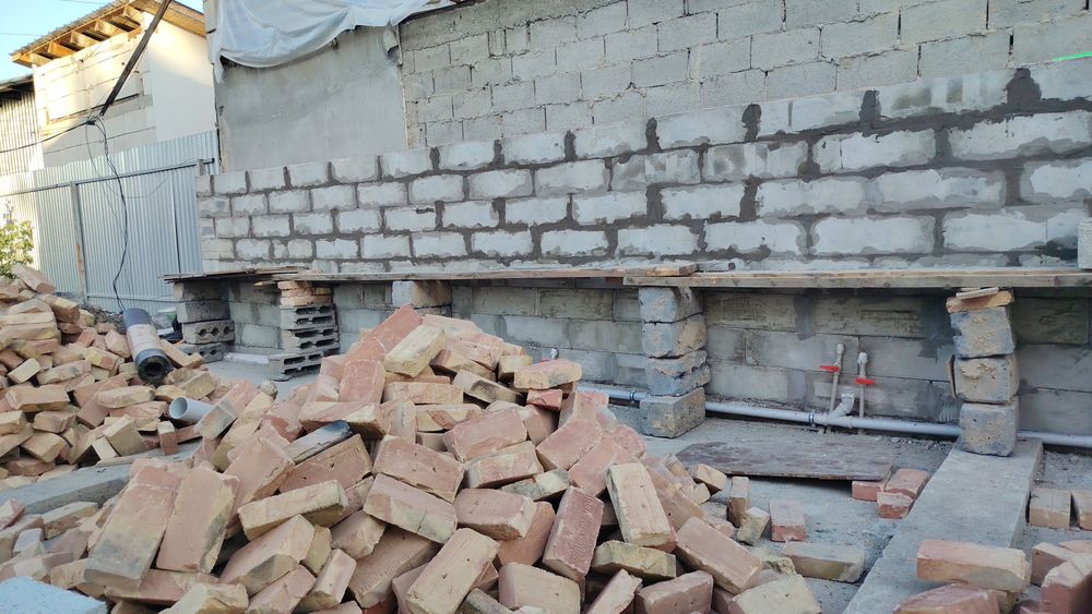 Продам красный кирпич