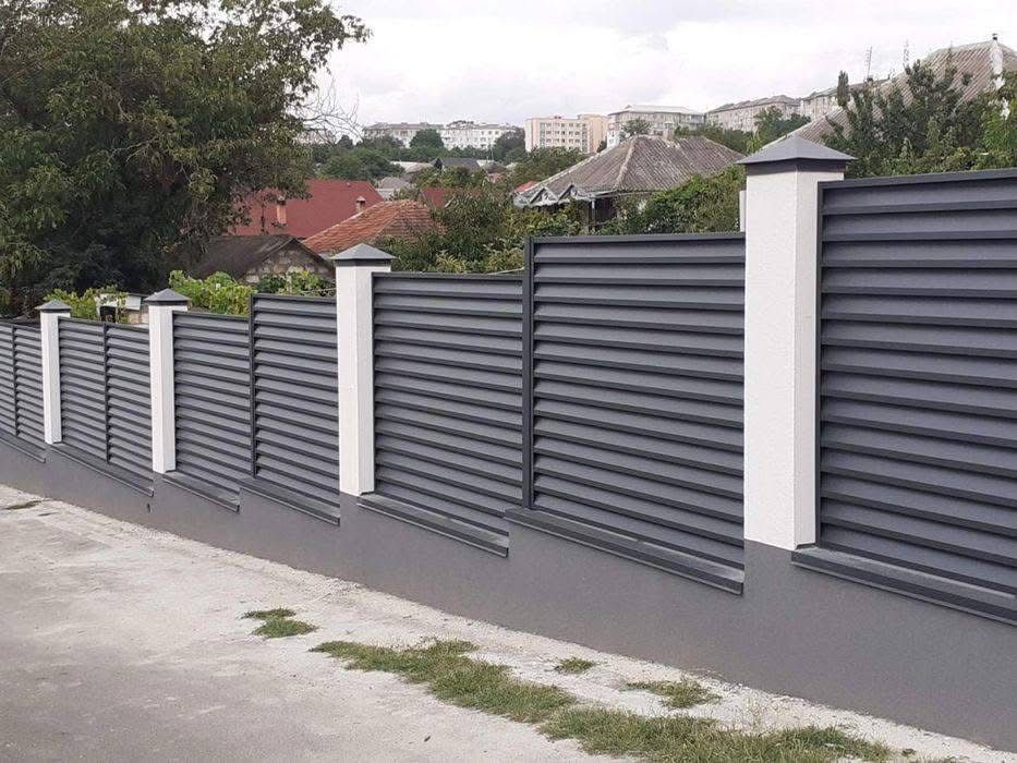 Construim garduri și porți