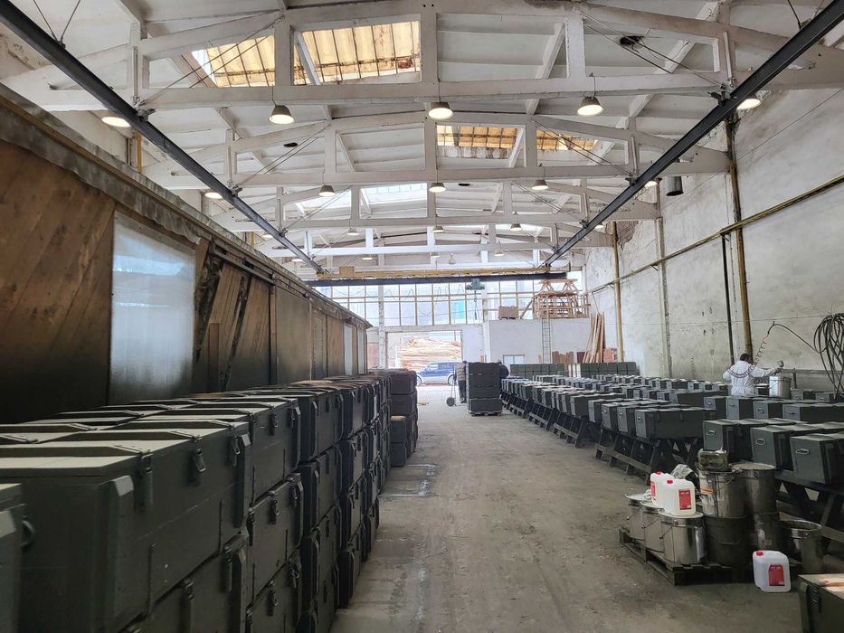 Продава се Промишлена сграда в Смолян, Промишлена зона - Север - 4400 кв.м за 69 €/кв.м - Снимка #9