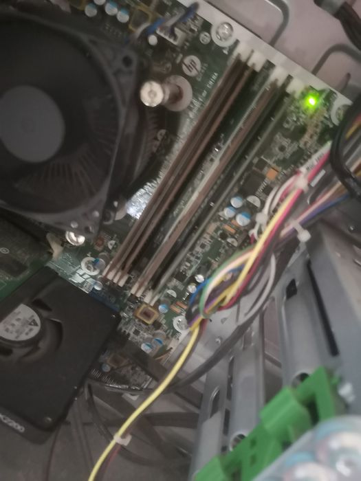 pc hp  i7 8gb x4 ddr4 2400  ram   500 gb hdd placa  video k 2200
