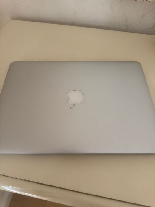 Macbook - Ноутбук