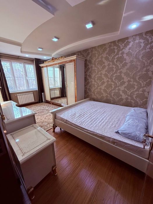 Продается 3 комнатная квартира ремонт Госпитальный, Мирабадский район