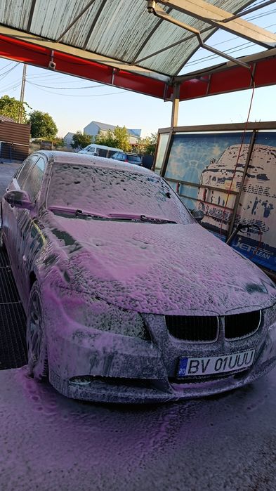 Vând e 90  stare buna