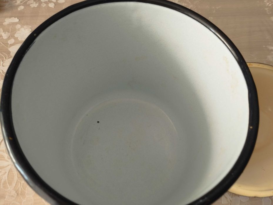 Эмалированная посуда (1 л)