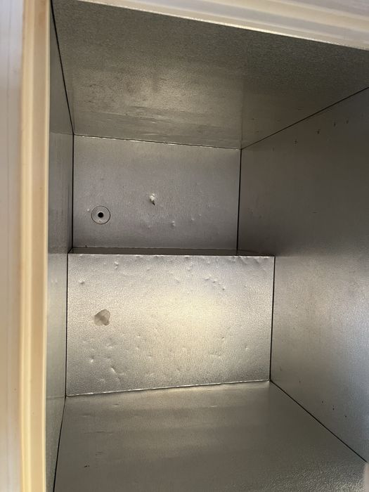 Холодильный шкаф Бирюса