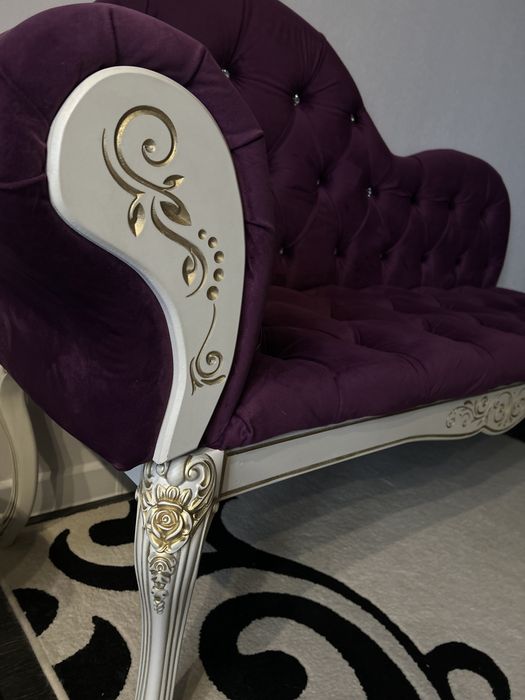 Диван банкетка в классическом стиле