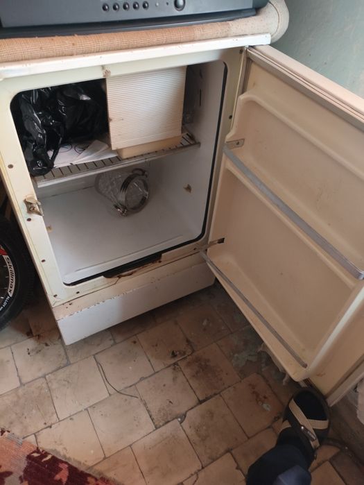 Продам холодильник Саратов