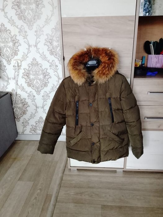 продам зимнию куртку