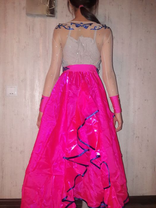 продам танцевальный костюм