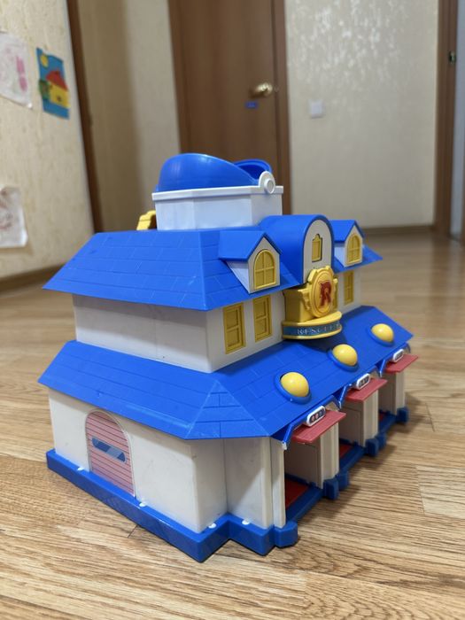 Полли Робокар станция гараж