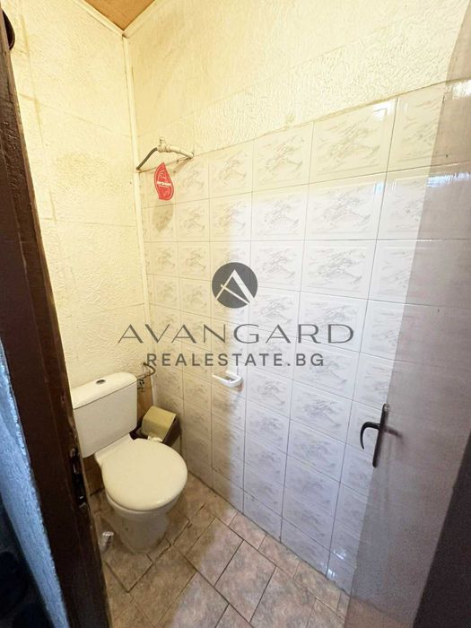 Продава се Тристаен апартамент в Пловдив, Тракия - 96 кв.м за 691 €/кв.м - Снимка #8