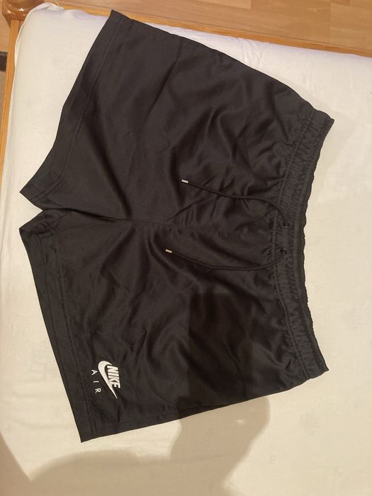 Nike-Дамски къси панталонки