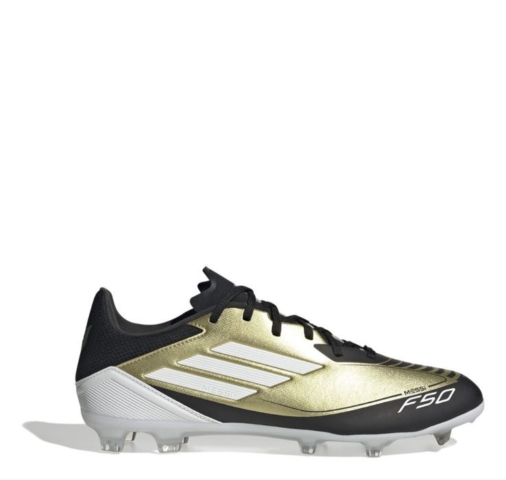 Бутонки на Меси, футболни обувки