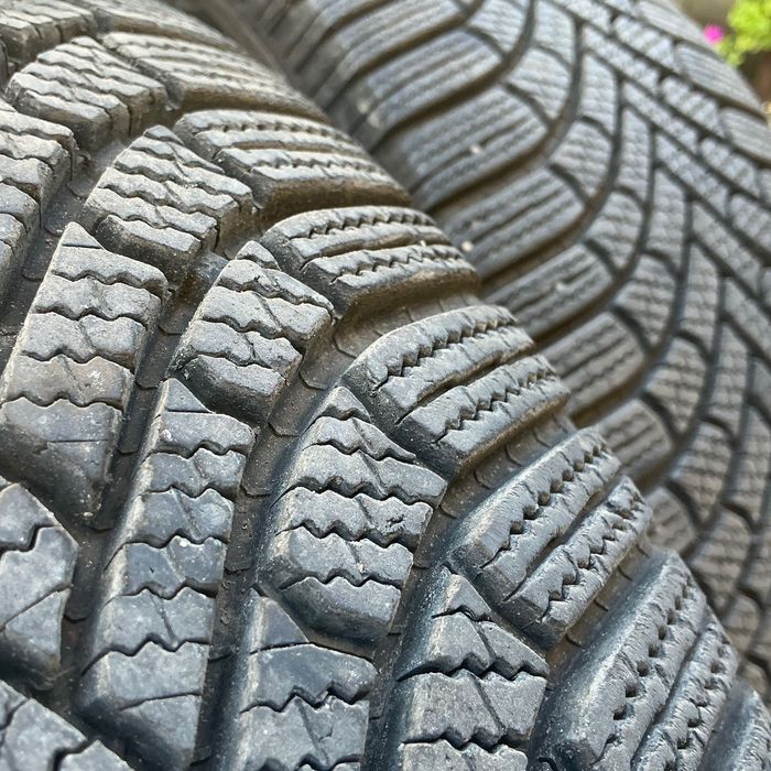 BRIDGESTONE Blizzak LM-005 215/60 R17 100V - 2 броя ДОТ 2624