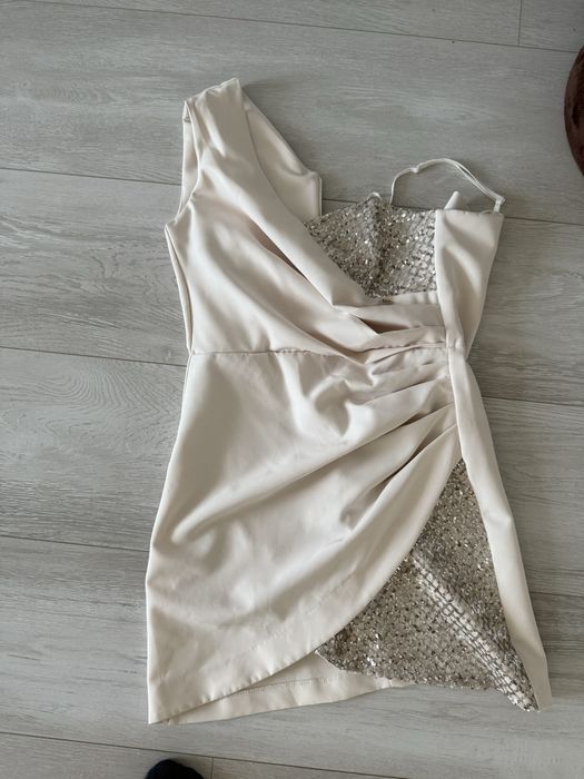 Продам платье производство Италия