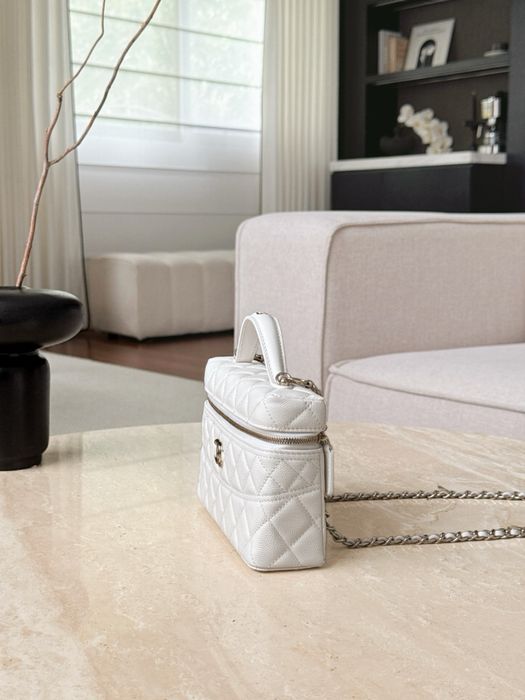 Chanel Vanity чанта 2026