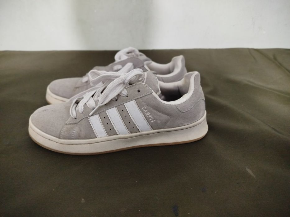 Продам кожаные кроссовки.