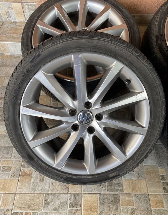 Jante R18 originale VW Anvelope 235/40 Vara