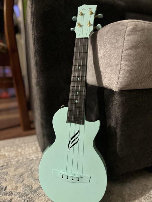 Срочно продом укулеле!!!