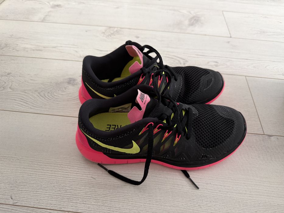 Оригинални дамски маратонки Nike Free 5.0 номер 41, стелка 26.2