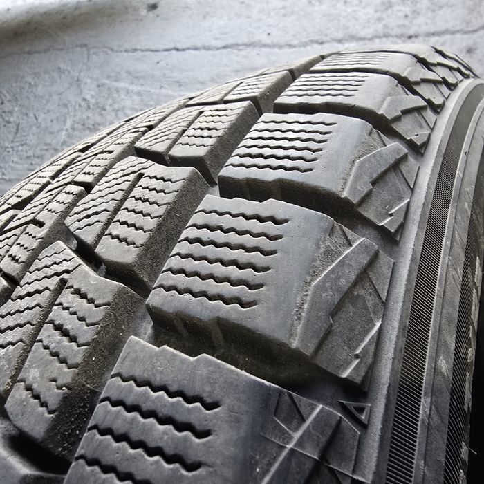 Продам шины Dunlop