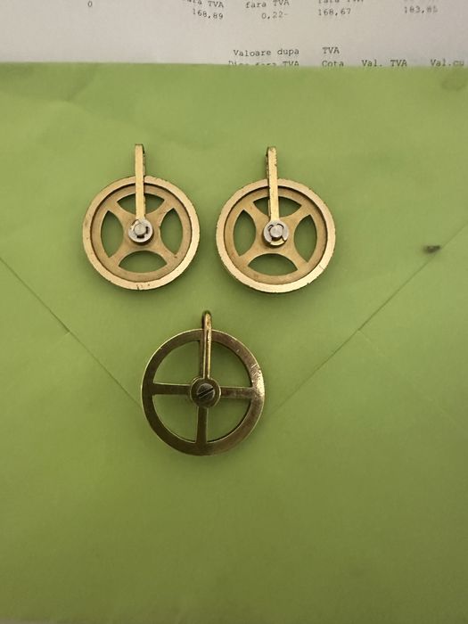 Scriprti și greutați ceas cu pendul