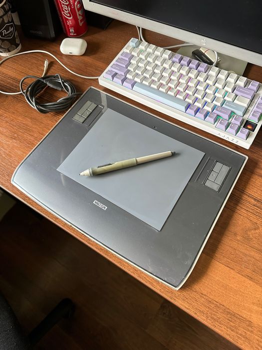 Графический планшет Wacom intous 3
