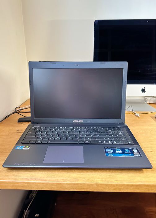 Ноутбук Asus Core i3 Жесткий диск - 500 Gb