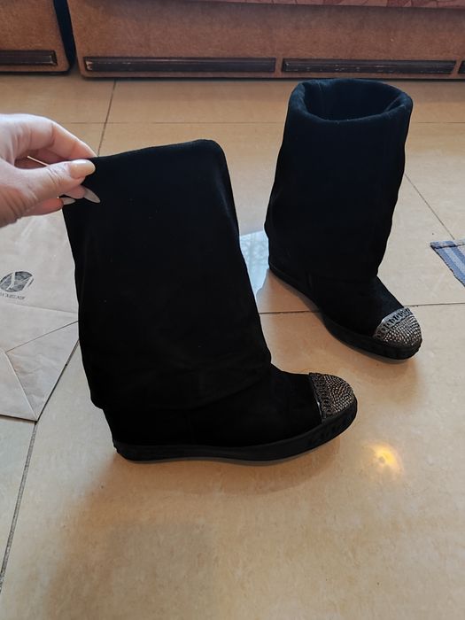 Продаю сапоги замшевые