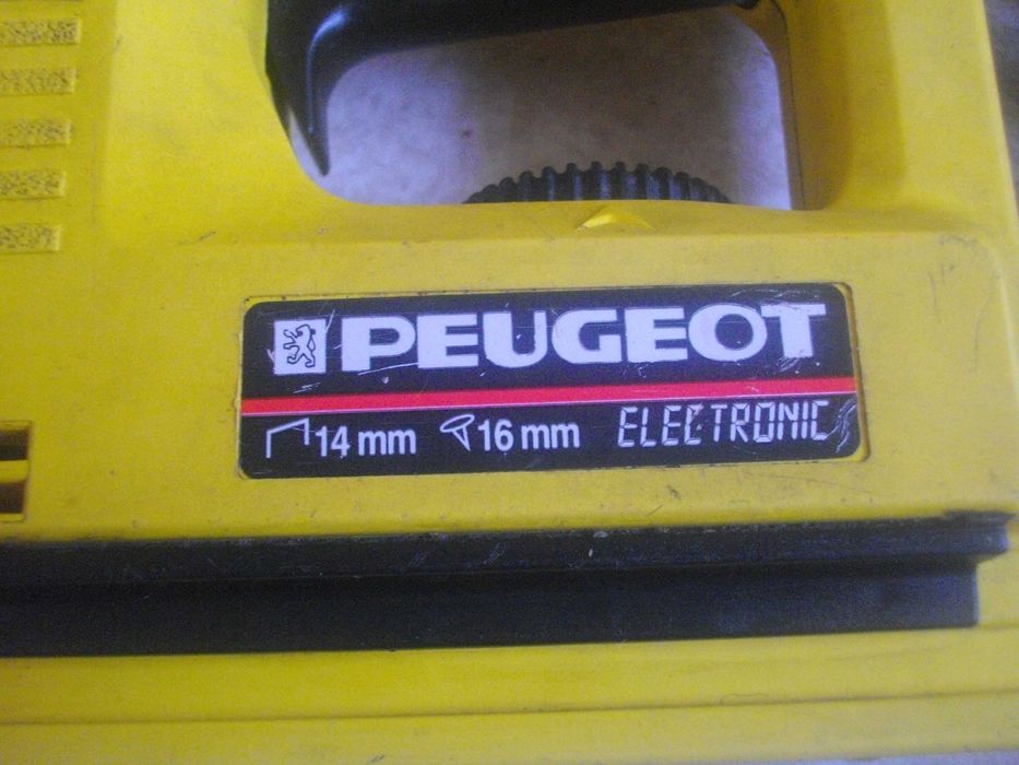 Пежо PEUGEOT/WOLFCRAFT/King Craft/Manesmann 8-18мм Профи Ел.Такер Герм