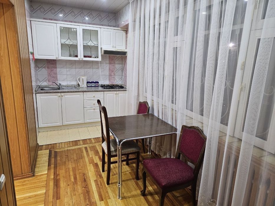 Продаётся Цум 3в2/2/4 80кв