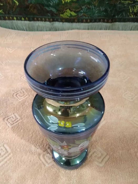 Ваза для цветов, стекло, красивая, состояние отличное,