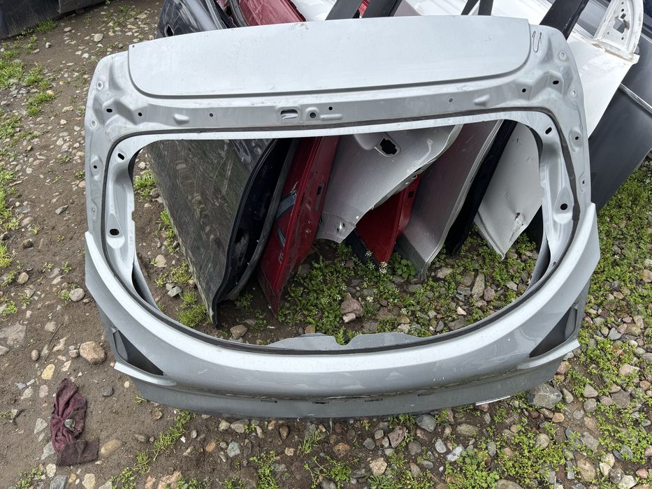 Капак/Багажник/Задна врата Ford Puma