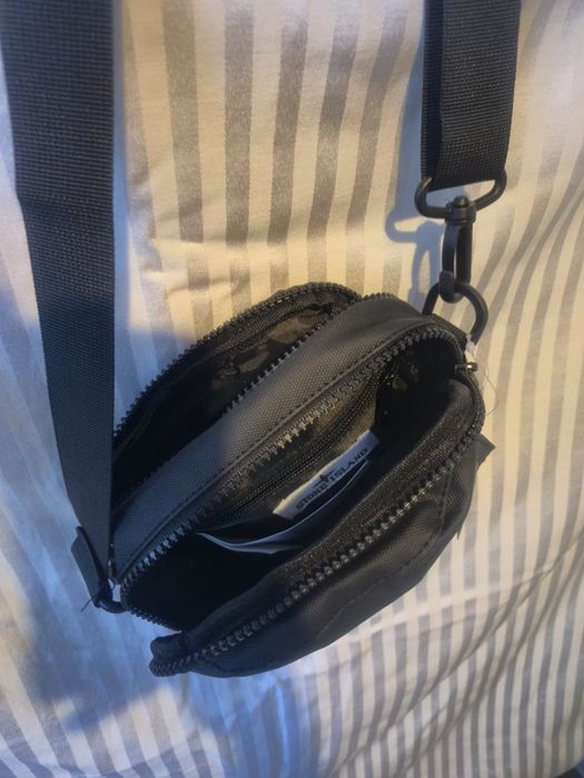 Чантичка Stone Island