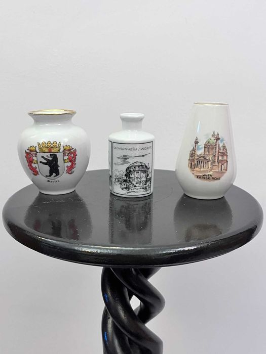 Set opt piese portelan bibelou bibelouri W Germania , Jasba ,Tirschenreuth , Royal etc vechi ieftine
