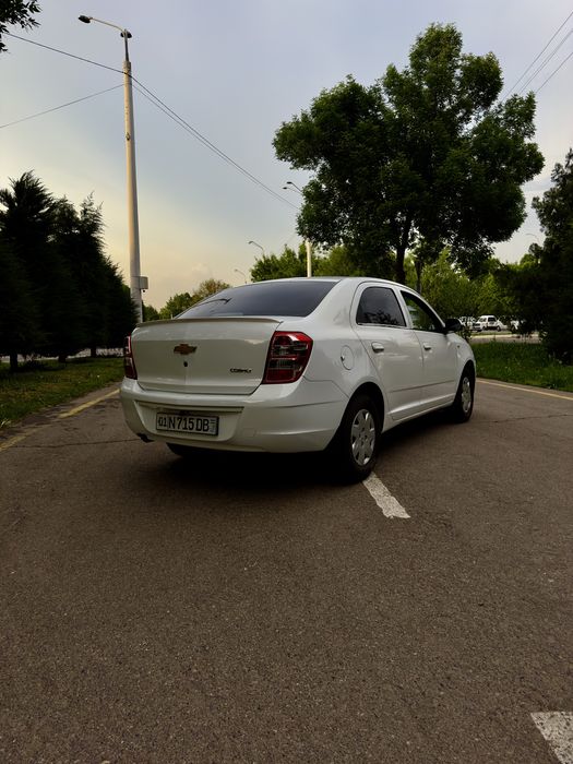 Chevrolet Cobalt 2018 — 3