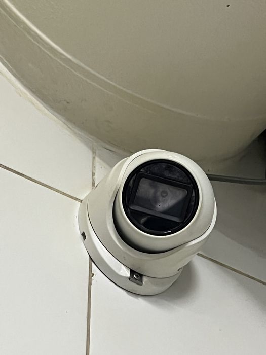 Регистратор hikvision и камеры 11 шт