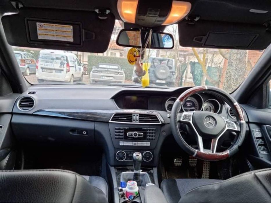 На Части W204 Facelift AMG пакет