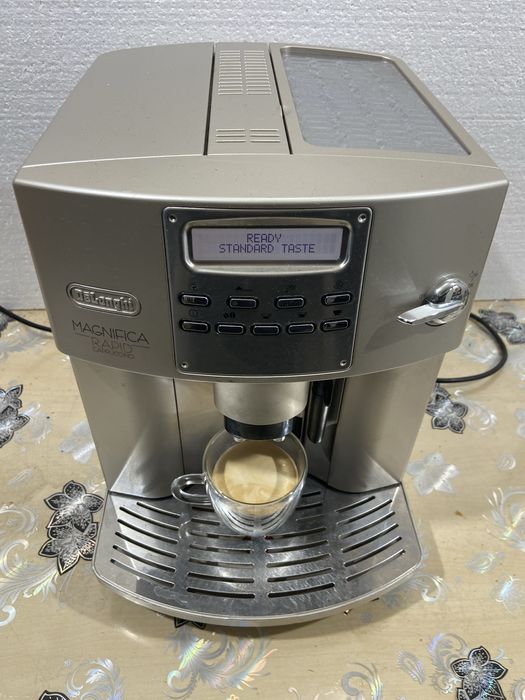 Espresor cafea Delonghi magnifica rapid capucino