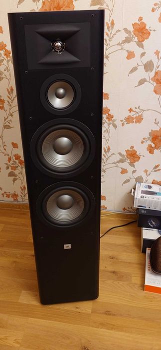 Продавам Тонколони JBL Studio