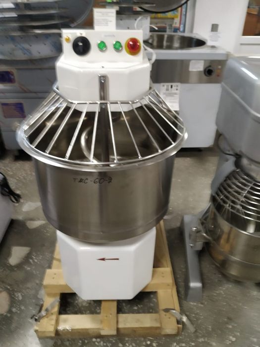 Тестомесильные машины