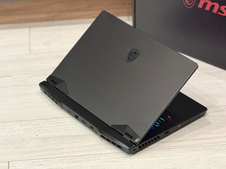 15.6 IPS 144hz/RTX 3070 8GB / i7 / 16GB рам /SSD/ Hi-Res Audio