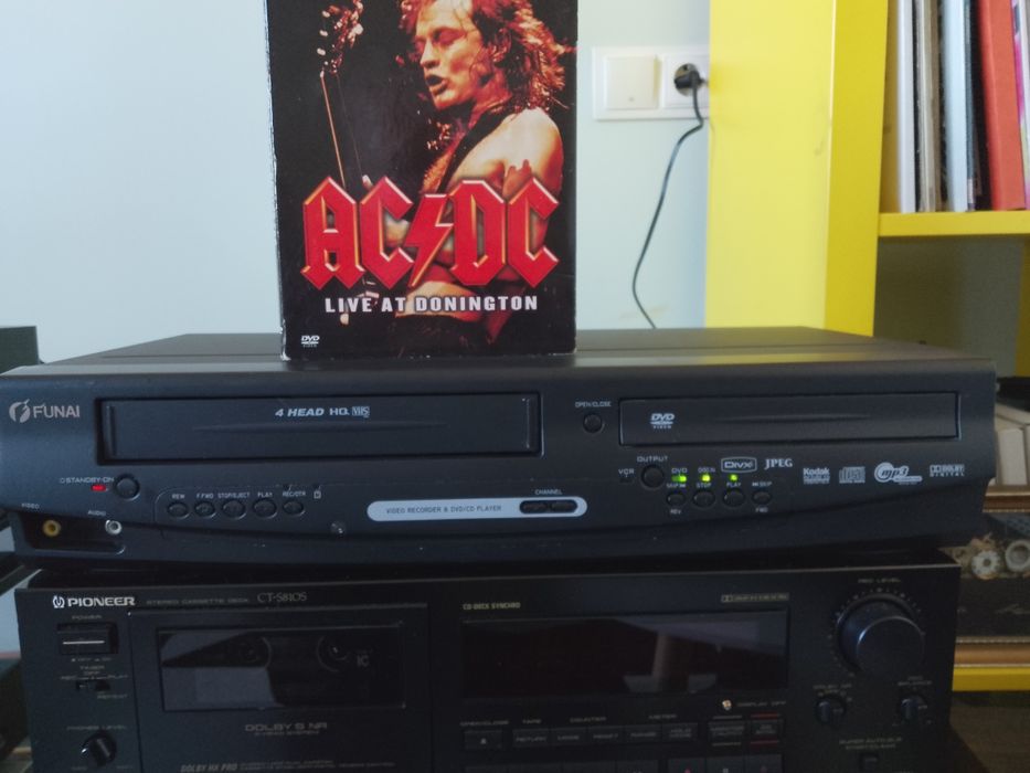 Video  Funai D8A-M1000DB/Telecomanda