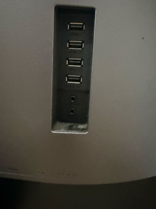 Манитор для компютера