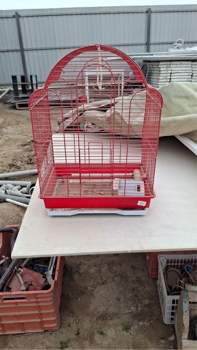 Продам клетку для попугая