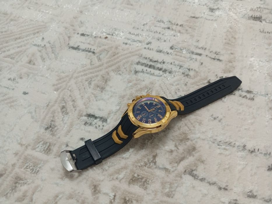 продам часы хорошие