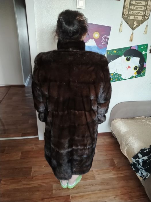 Продам норковую шубу