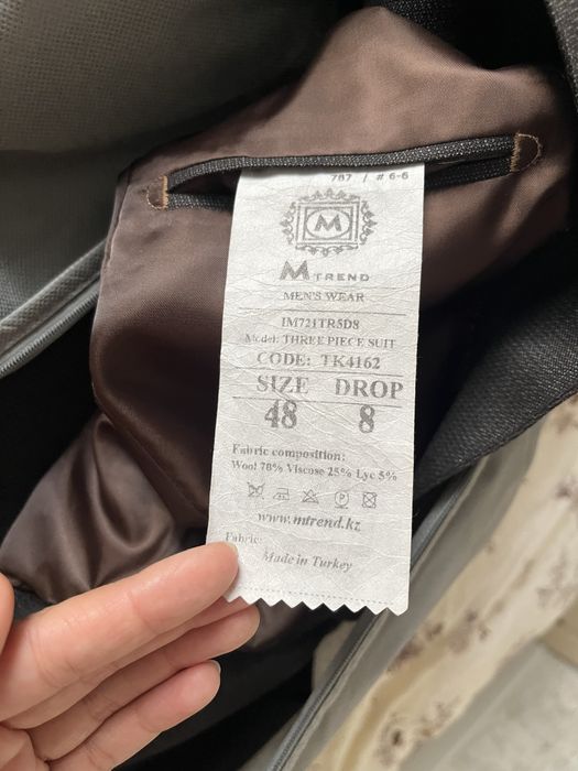 Продам костюм классический
