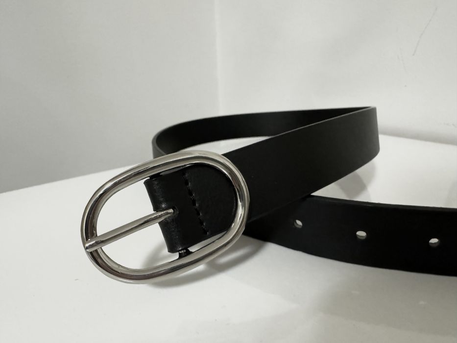 Черен колан Bershka